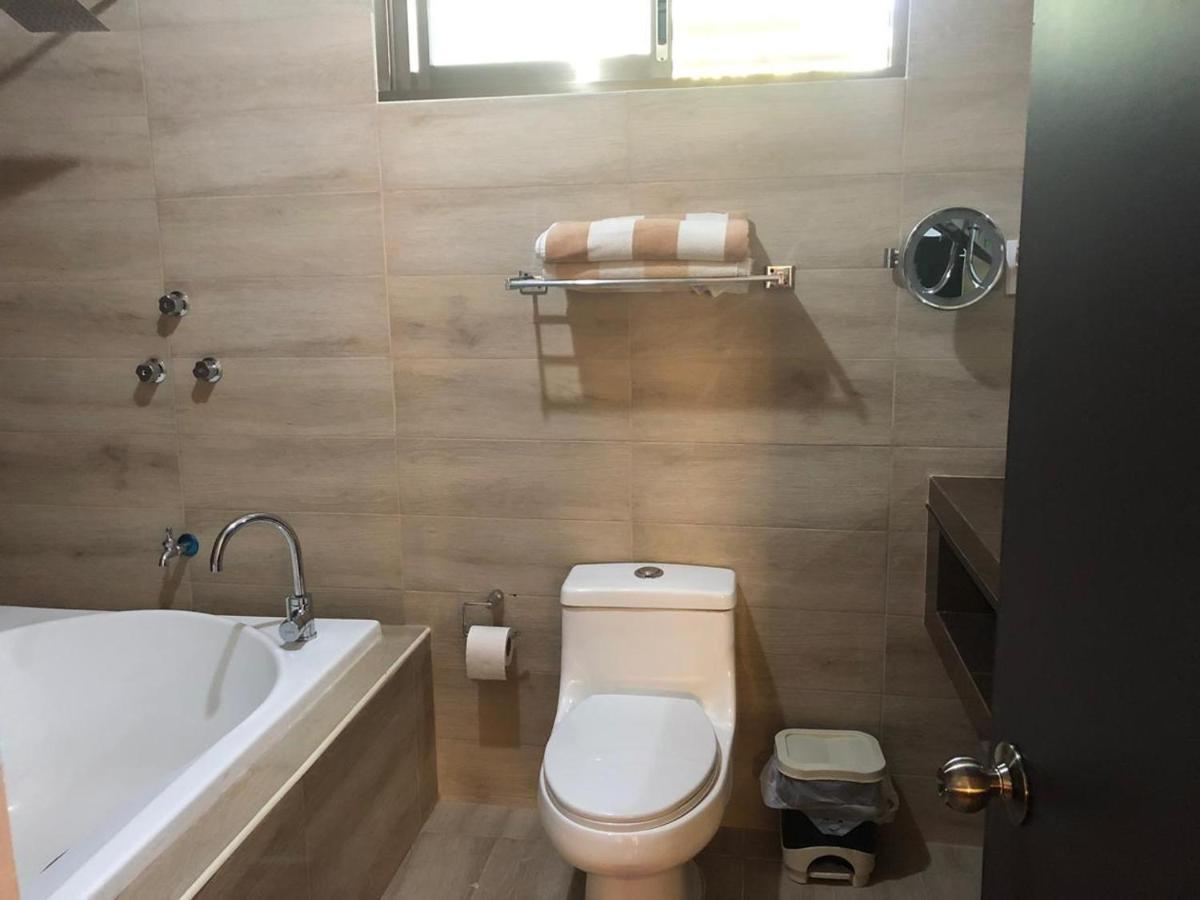 شقة Casa Lili 2: Luxurious/Amplio/Hot Water/Economic/Wifi/Tv فالادوليد المظهر الخارجي الصورة